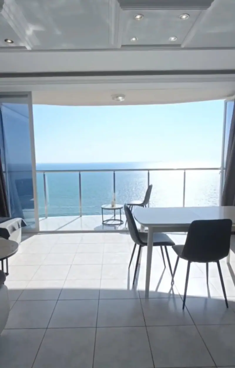 1+1-Wohnung mit Meerblick, 3/14