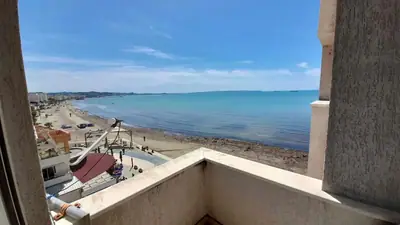 Apartament 1+1 me pamje nga deti