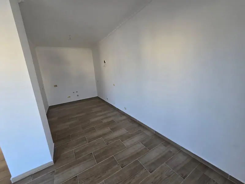 Piso amplio 4+1, 5/21
