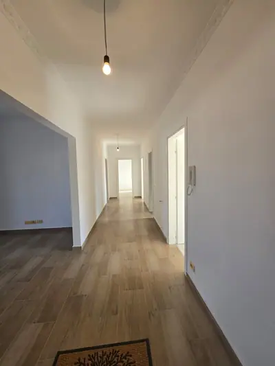 Piso amplio 4+1, 6/21