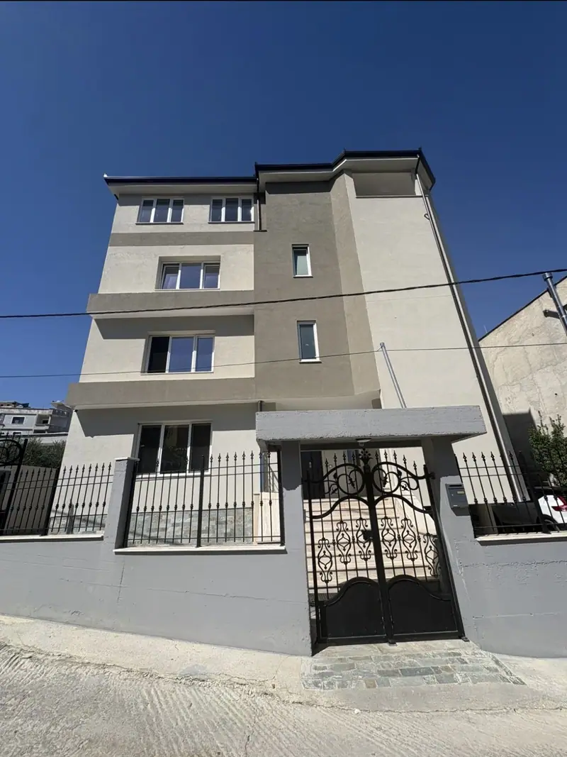2+1 apartment, 2/3