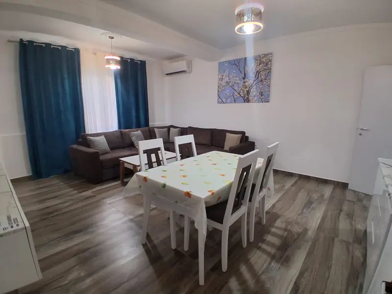 Apartament 1+1 pranë plazhit, 2/12