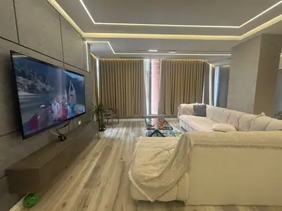 Apartament 2+1 me pamje nga deti