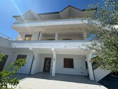 Apartament i gjerë 2+1