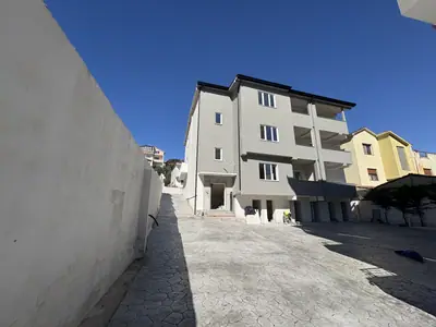 Apartament i gjerë 3+1