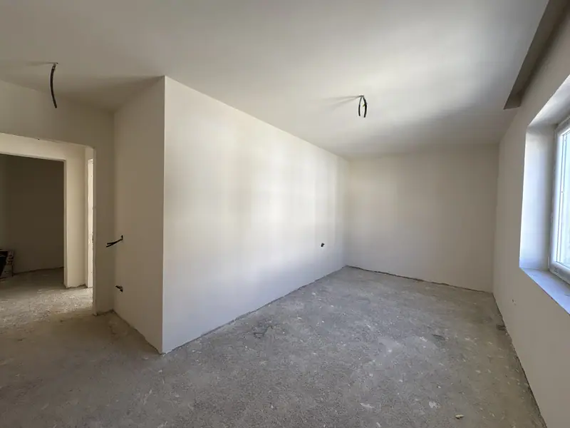 Apartament i gjerë 3+1, 5/12