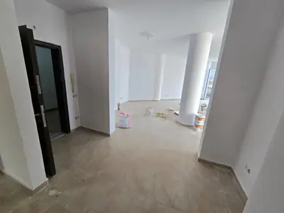 Apartament i gjerë 3+1, 13/36