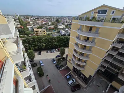 Apartament i gjerë 3+1, 30/36