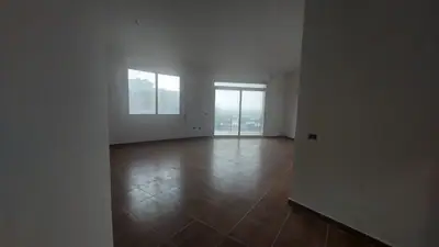 Apartament 1+1 me pamje nga deti