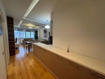 Apartament 2+1, 9/11