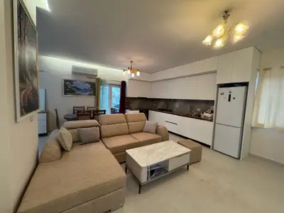Apartament i gjerë 2+1