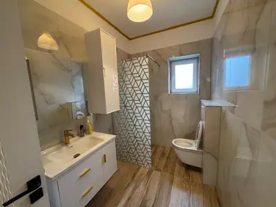 Geräumige 2+1-Wohnung, 10/15