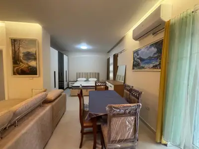Geräumige 2+1-Wohnung, 6/15