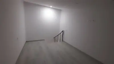 Kawalerka w nowym budynku, 8/9