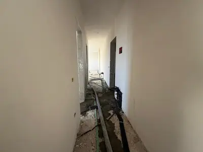 Piso amplio 2+1, 13/18