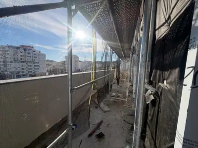 Piso amplio 2+1, 15/18
