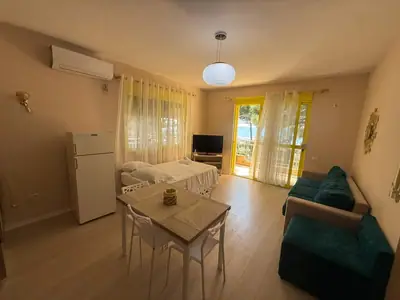 1+1-Wohnung mit Meerblick, 8/15