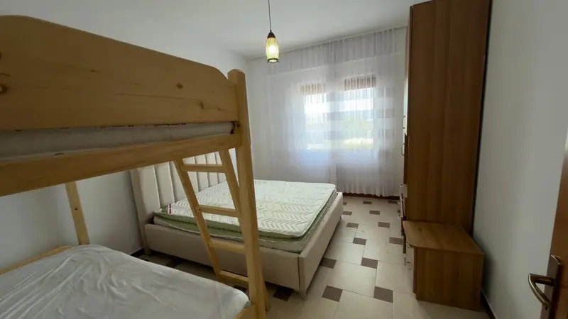 Apartament 2+1 me pamje nga deti, 5/10