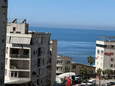 Apartament 2+1 me pamje nga deti
