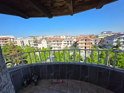 Apartament i gjerë 4+1