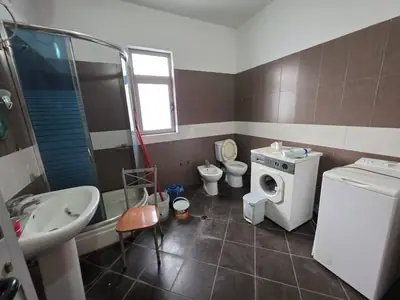 Spacious 4+1 apartment, 13/27