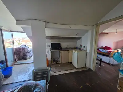 Spacious 4+1 apartment, 20/27