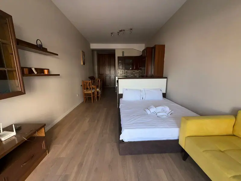 Estudio cerca de la playa, 2/8