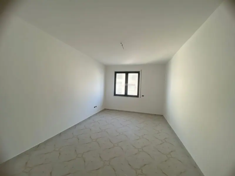 Apartament 2+1 me pamje nga deti, 2/7