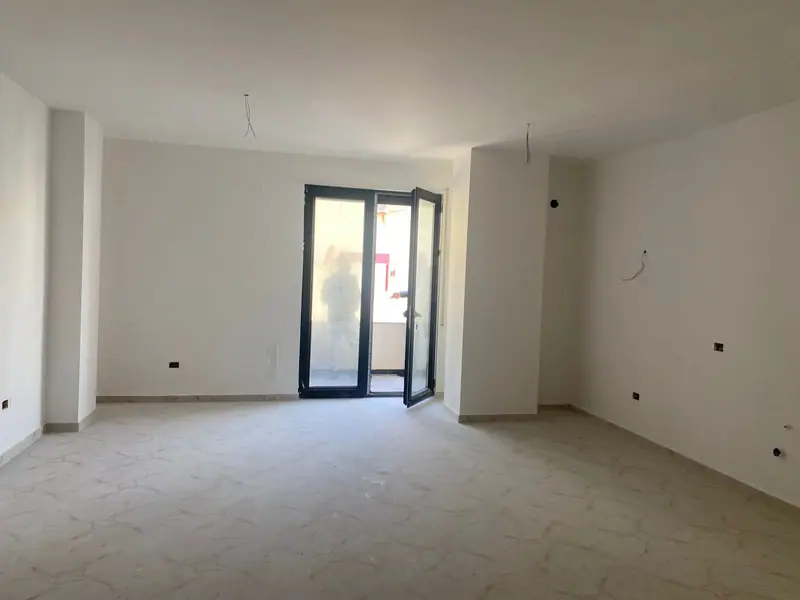 Apartament 2+1 me pamje nga deti, 5/7