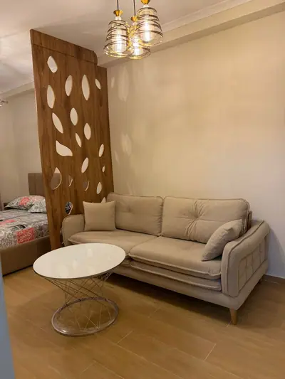 Garsonierë pranë plazhit