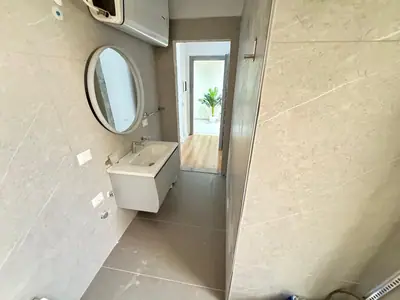 1+1-Wohnung mit Meerblick, 8/10