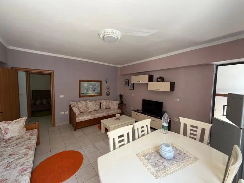 Apartament 2+1, 2/8
