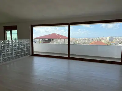 2+1-Wohnung mit Meerblick