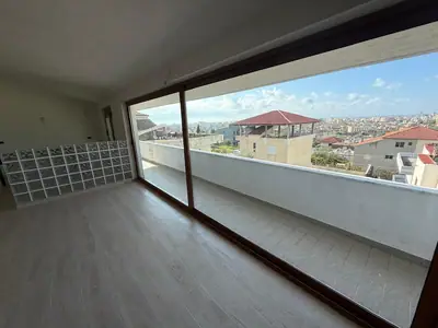 Piso 2+1 con vistas al mar, 6/17