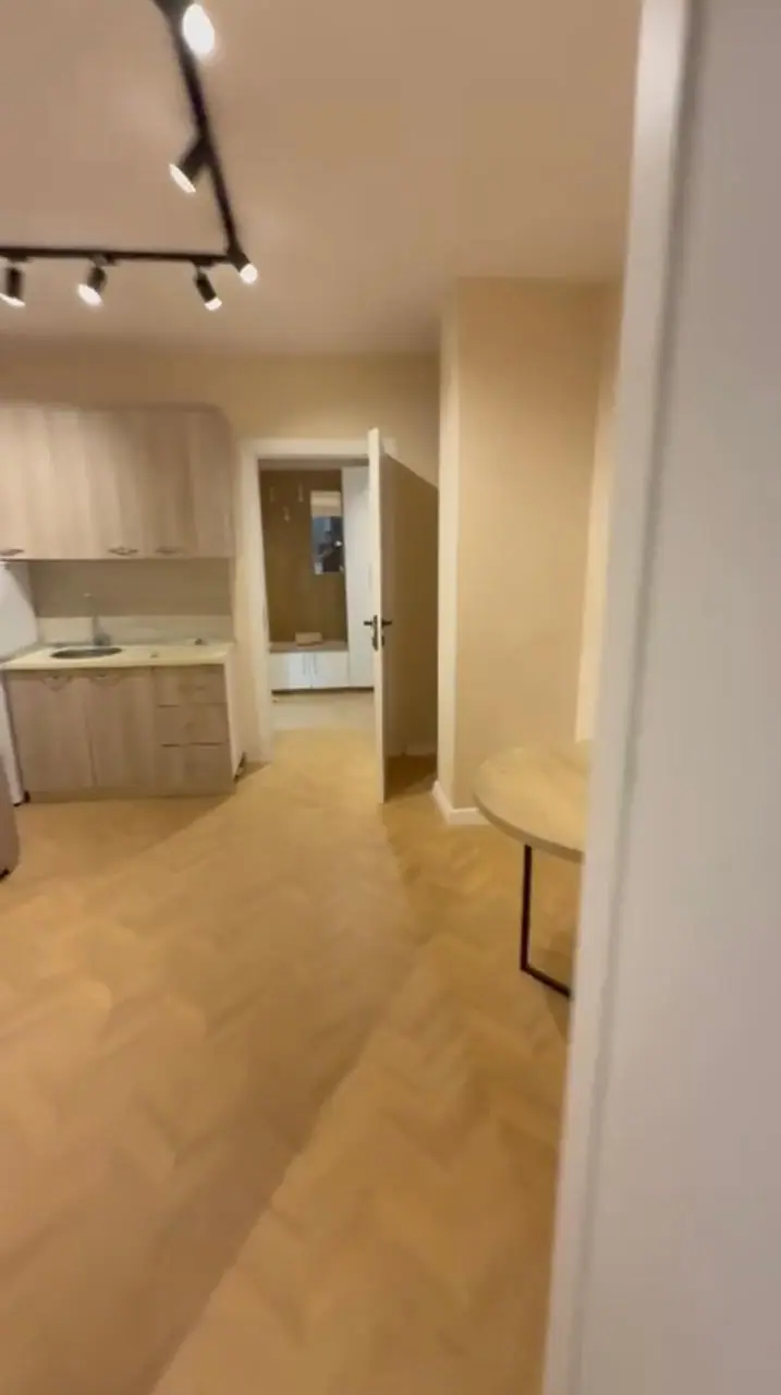 1+1-Wohnung, 2/11