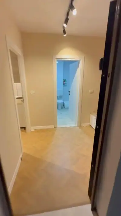 1+1-Wohnung, 6/11