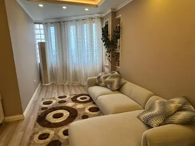 Apartament 2+1 me pamje nga deti