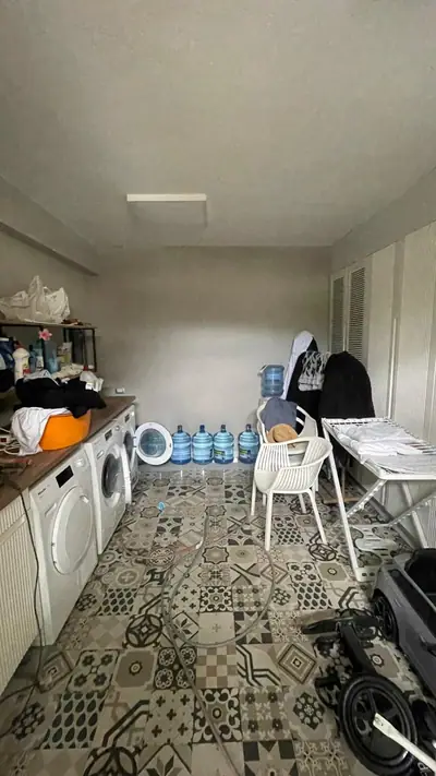Piso amplio 2+1, 12/16