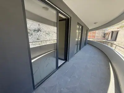 Apartament 2+1 me pamje nga deti, 11/27