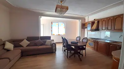 Apartament i gjerë 2+1