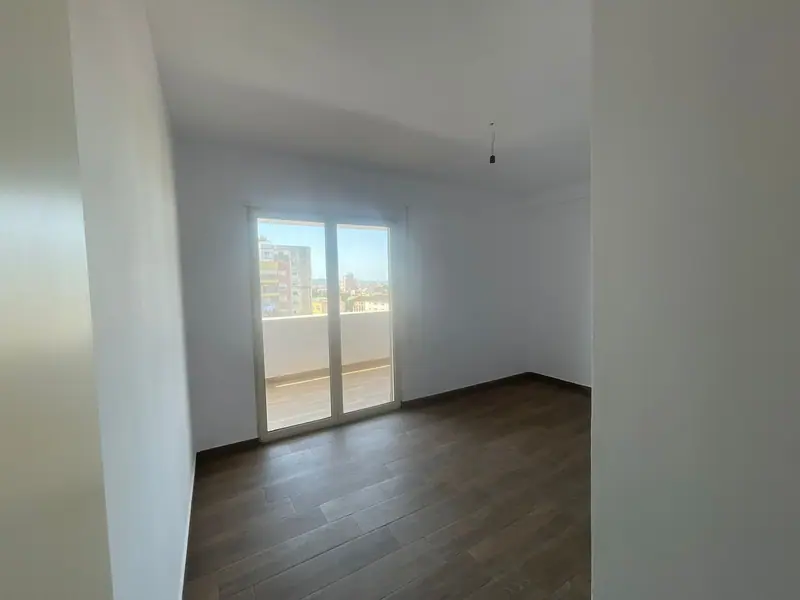 Apartament i gjerë 3+1, 3/10