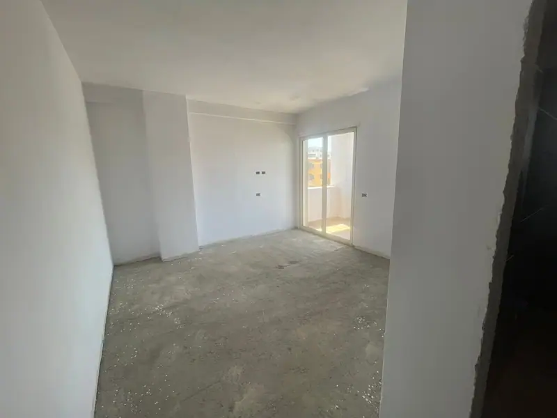 Apartament i gjerë 2+1, 3/10