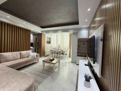 Apartament i gjerë 3+1