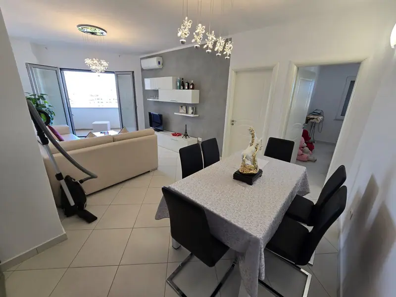 Apartament 2+1, 5/32