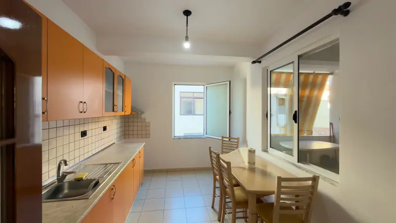 Apartament 2+1, 2/6