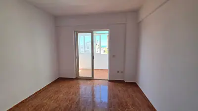 1+1-Wohnung mit Meerblick, 12/16