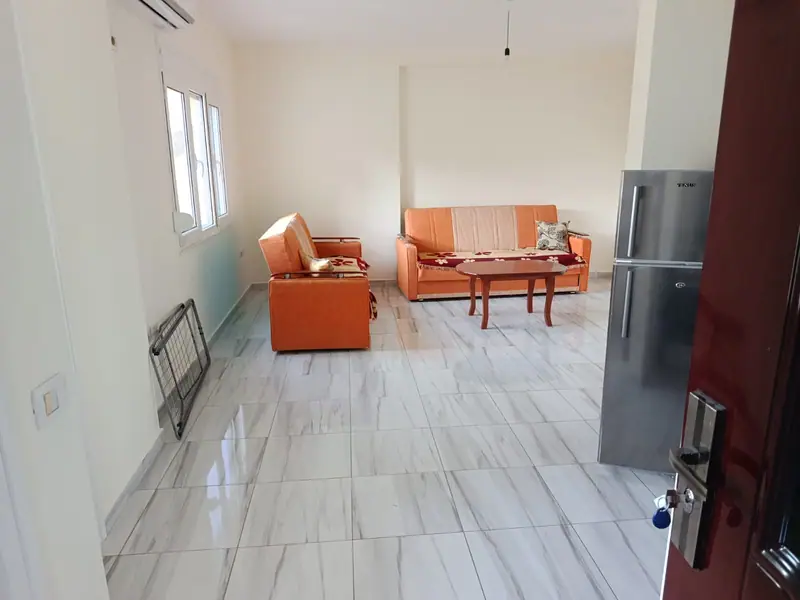 1+1-Wohnung in Strandnähe, 2/6