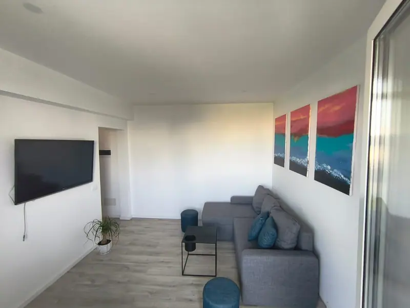 1+1 apartment, 2/15