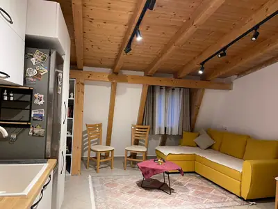 Apartament 2+1 me pamje nga deti