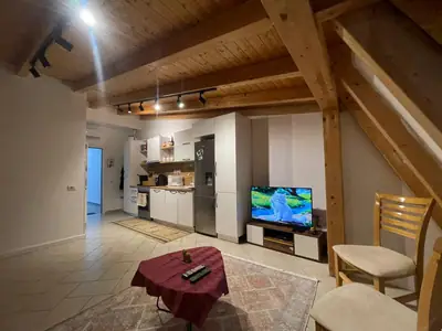 2+1 apartment with sea view, 6/18